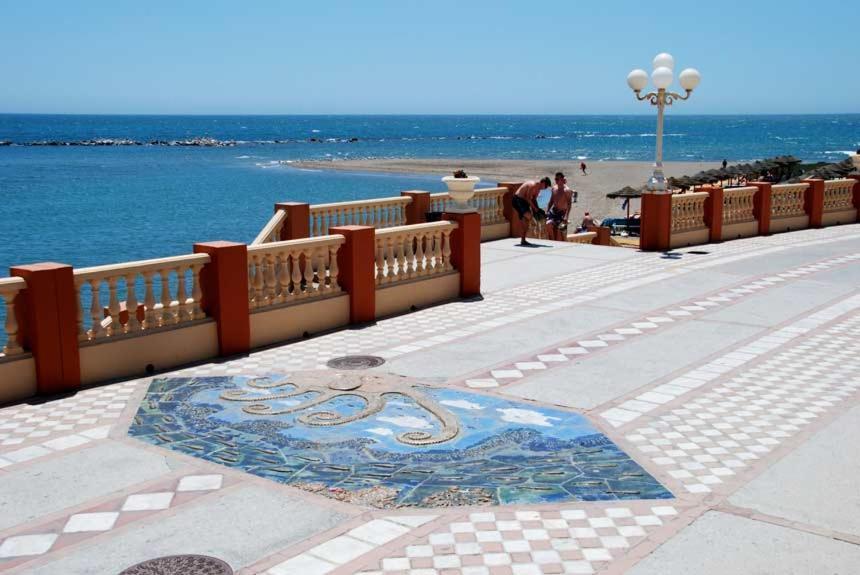 דירות בנאלמדנה A Step From The Ocean!!! מראה חיצוני תמונה